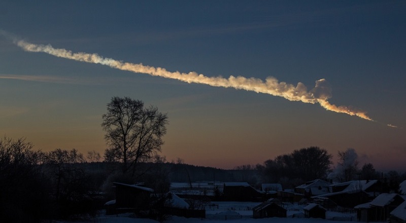 Chelyabinsk meteor trail